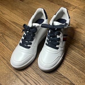 Tommy Hilfiger blue, red, and white wedge shoes🤍